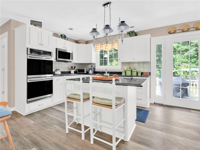 5605 Flat River Road, Coventry, RI 02827