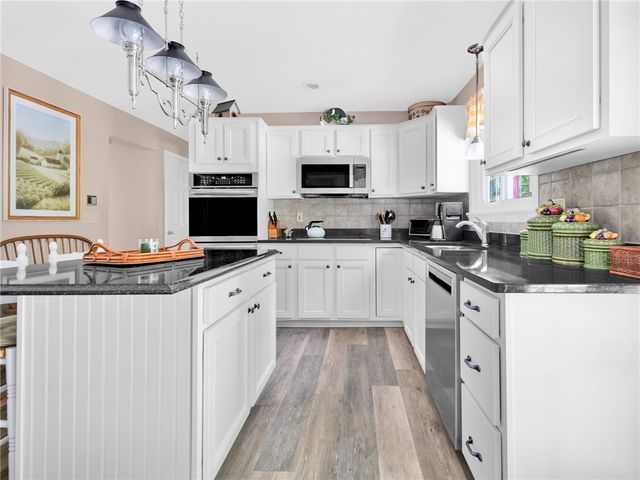 5605 Flat River Road, Coventry, RI 02827