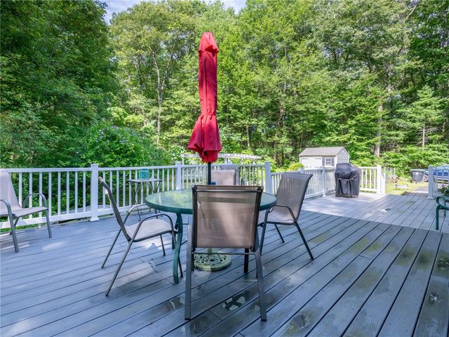 5605 Flat River Road, Coventry, RI 02827