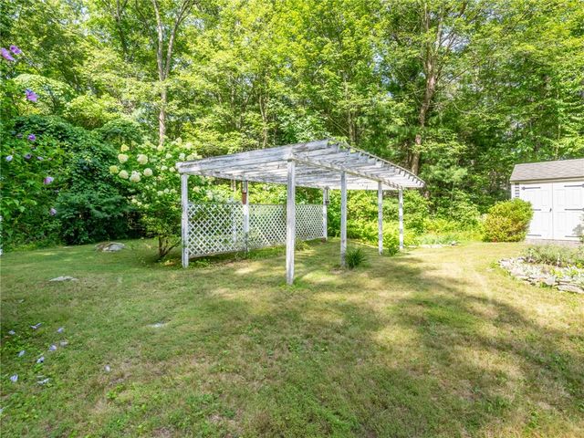 5605 Flat River Road, Coventry, RI 02827