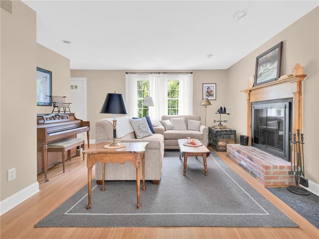 5605 Flat River Road, Coventry, RI 02827