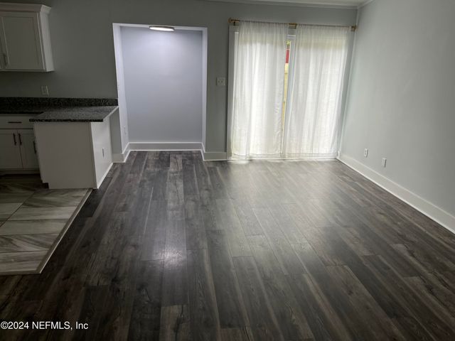 3596 CYPRESS Street, Jacksonville, FL 32205