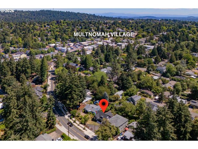 8234 Sw CAPITOL Hwy, Portland, OR 97219