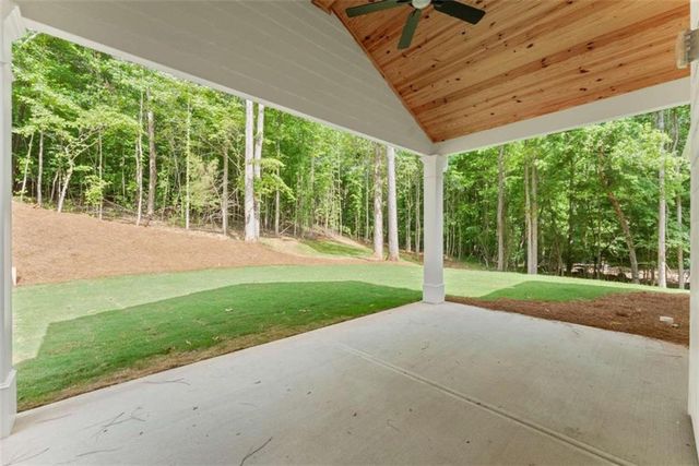 439 Oak Ridge Drive, Maysville, GA 30558