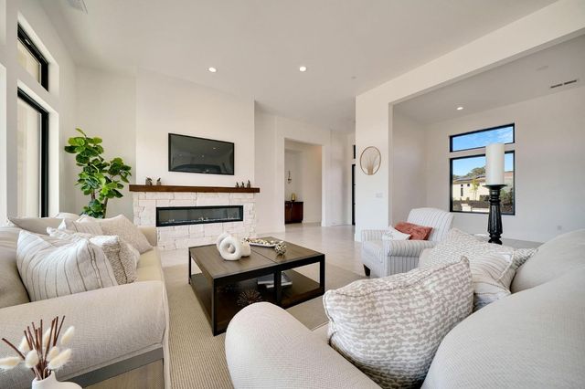 222 Quail Creek Ln, Copperopolis, CA 95228