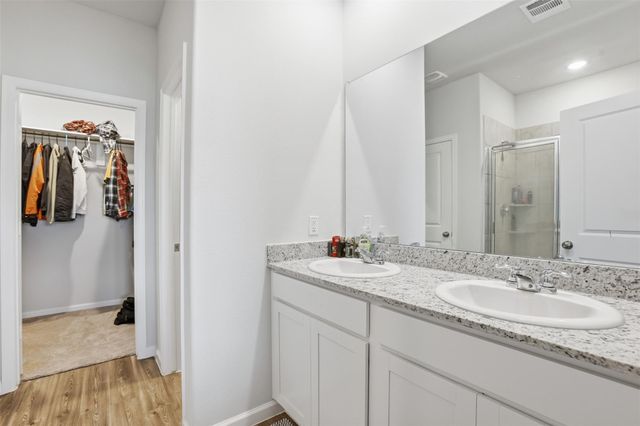 814 Brookside Drive, Dayton, TX 77535