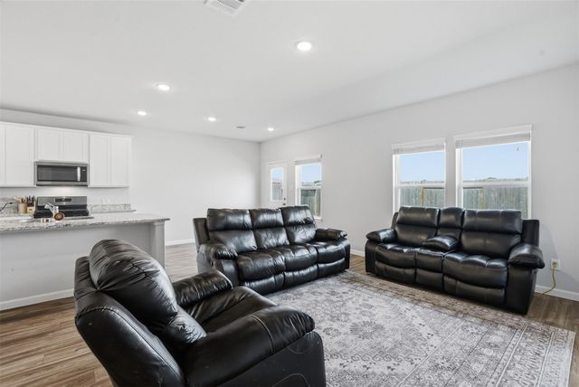 814 Brookside Drive, Dayton, TX 77535