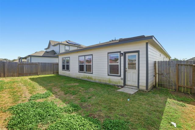 814 Brookside Drive, Dayton, TX 77535