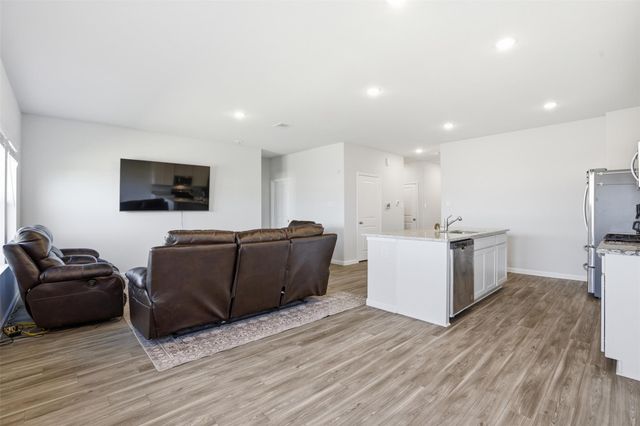 814 Brookside Drive, Dayton, TX 77535