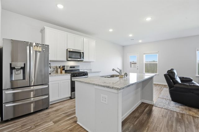 814 Brookside Drive, Dayton, TX 77535