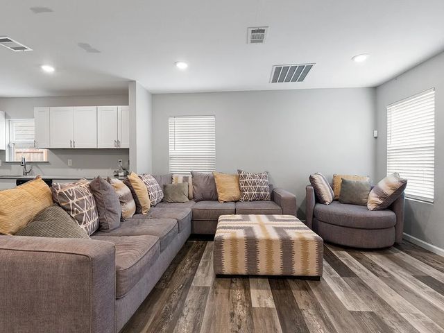 2819 Alabama Avenue, Dallas, TX 75216