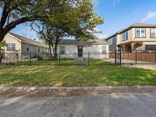 2819 Alabama Avenue, Dallas, TX 75216