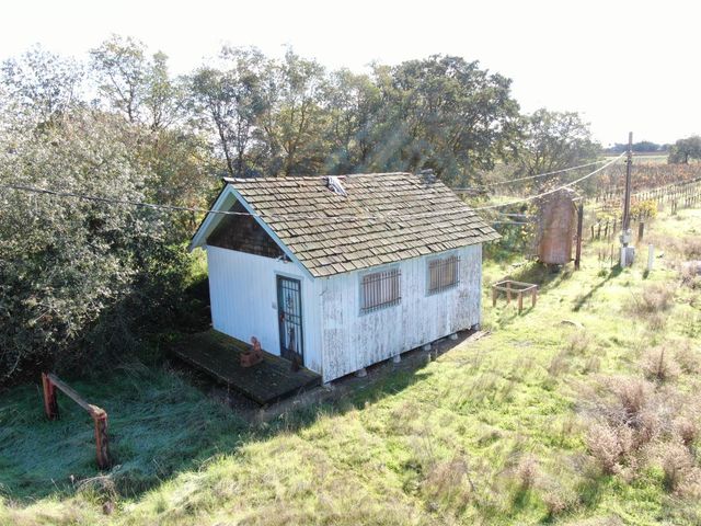 25839 N Mackville Rd, Clements, CA 95227