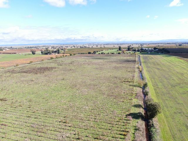 25839 N Mackville Rd, Clements, CA 95227