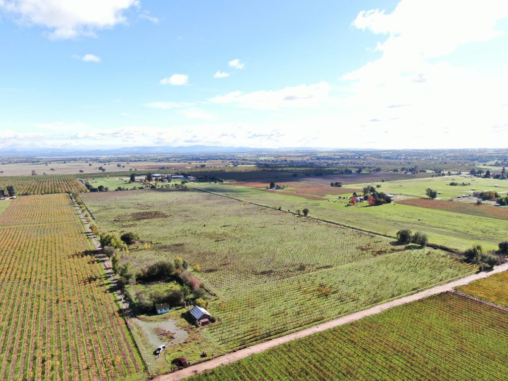 25839 N Mackville Rd, Clements, CA 95227