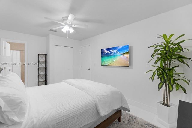 1428 NE 2nd Avenue 1, Fort Lauderdale, FL 33304