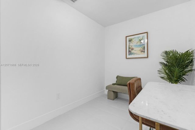 1428 NE 2nd Avenue 1, Fort Lauderdale, FL 33304
