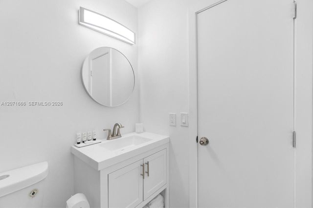 1428 NE 2nd Avenue 1, Fort Lauderdale, FL 33304