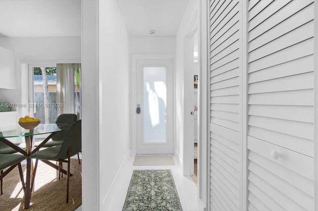1428 NE 2nd Avenue 1, Fort Lauderdale, FL 33304
