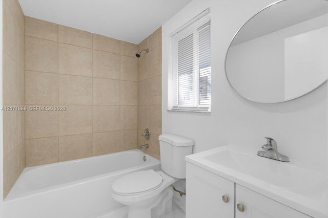 1428 NE 2nd Avenue 1, Fort Lauderdale, FL 33304