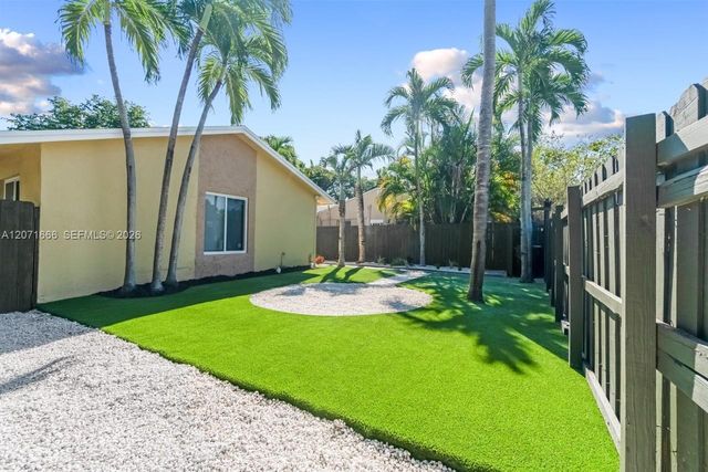 1428 NE 2nd Avenue 1, Fort Lauderdale, FL 33304