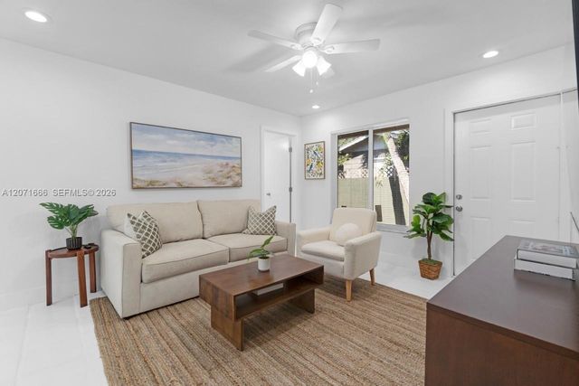 1428 NE 2nd Avenue 1, Fort Lauderdale, FL 33304