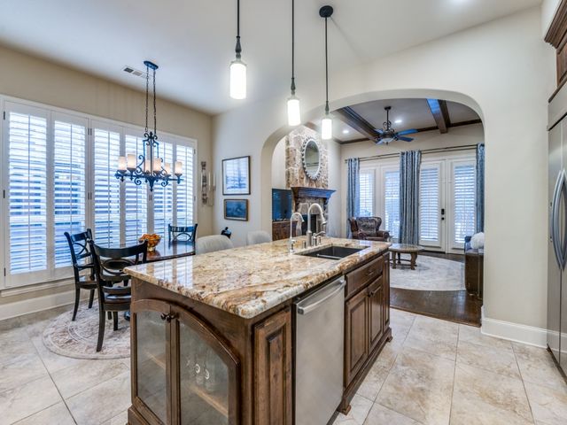 656 Clearwater Drive, Irving, TX 75039