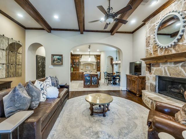 656 Clearwater Drive, Irving, TX 75039