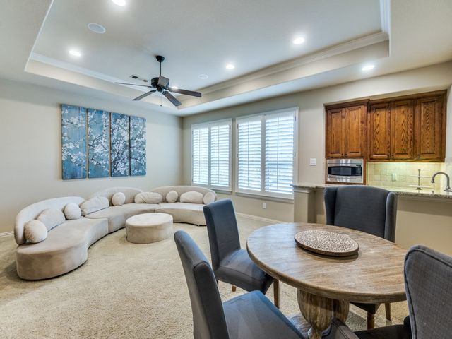 656 Clearwater Drive, Irving, TX 75039