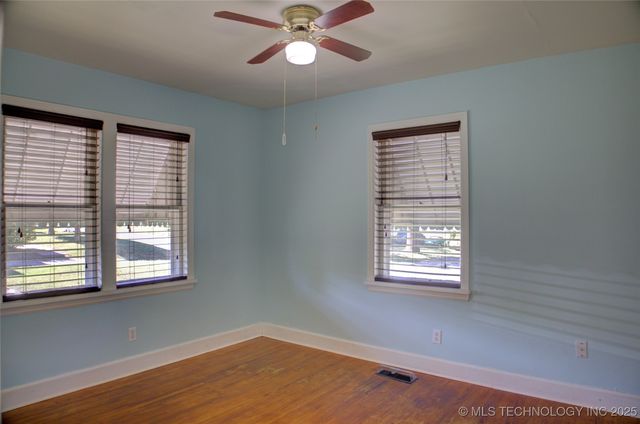 917 N Grant Avenue, Sand Springs, OK 74063