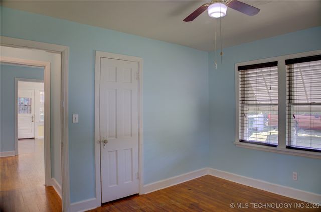 917 N Grant Avenue, Sand Springs, OK 74063