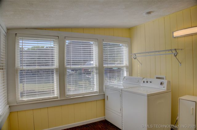 917 N Grant Avenue, Sand Springs, OK 74063