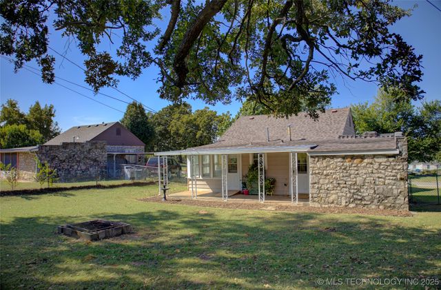 917 N Grant Avenue, Sand Springs, OK 74063