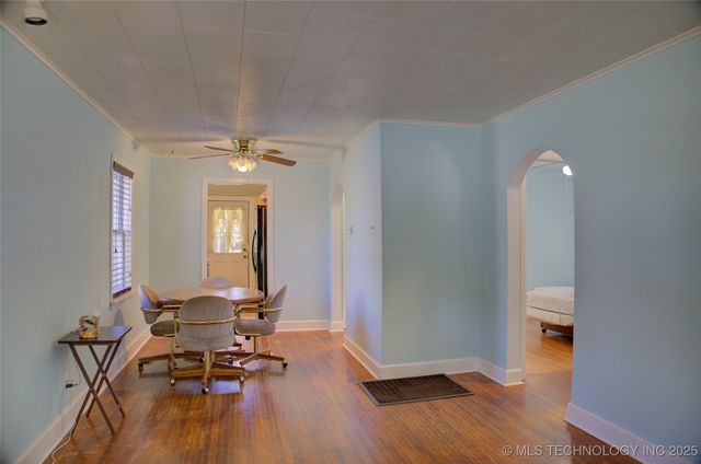 917 N Grant Avenue, Sand Springs, OK 74063