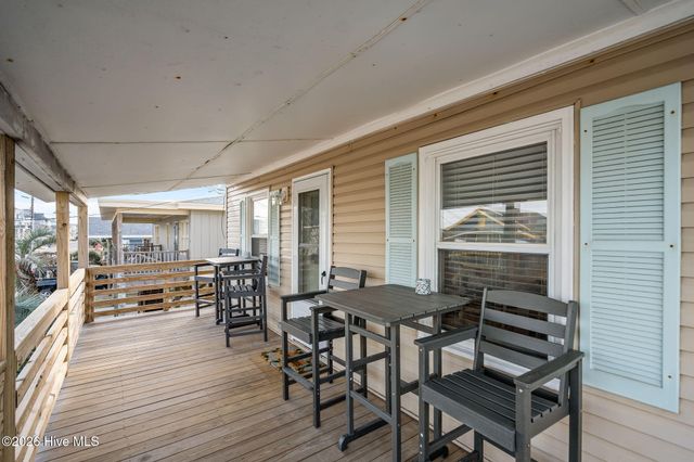 1119 Carolina Beach Avenue N, Carolina Beach, NC 28428