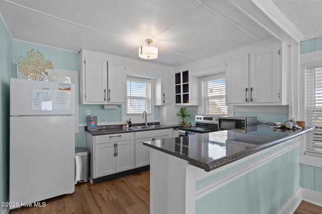 1119 Carolina Beach Avenue N, Carolina Beach, NC 28428