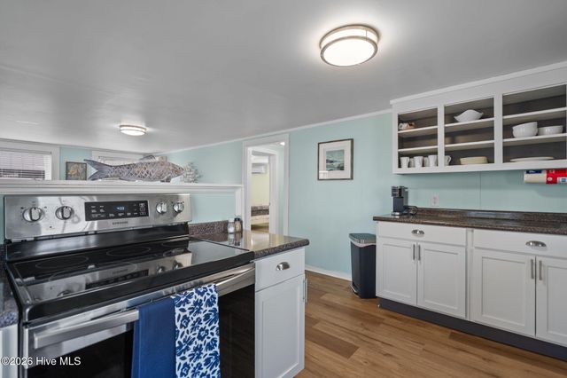 1119 Carolina Beach Avenue N, Carolina Beach, NC 28428