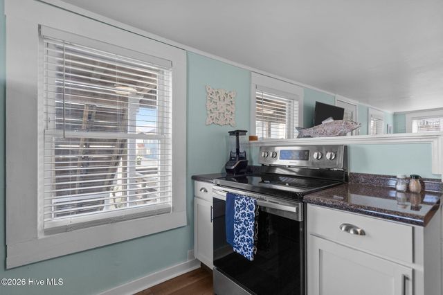 1119 Carolina Beach Avenue N, Carolina Beach, NC 28428