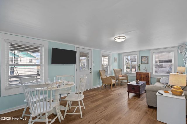 1119 Carolina Beach Avenue N, Carolina Beach, NC 28428