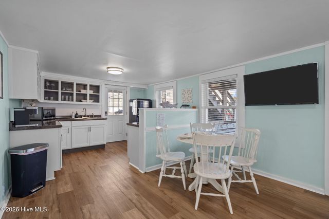 1119 Carolina Beach Avenue N, Carolina Beach, NC 28428