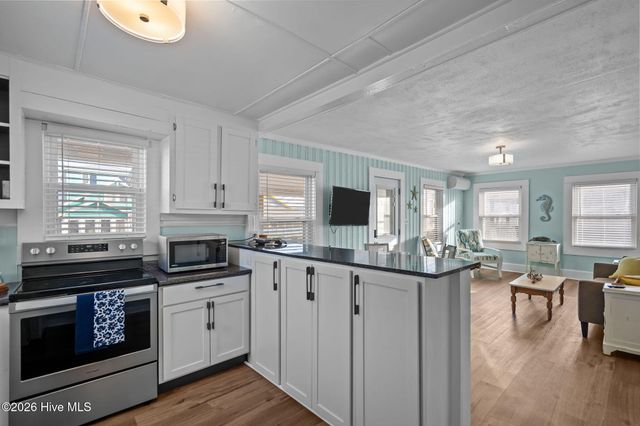 1119 Carolina Beach Avenue N, Carolina Beach, NC 28428