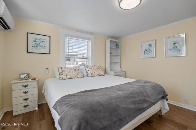 1119 Carolina Beach Avenue N, Carolina Beach, NC 28428