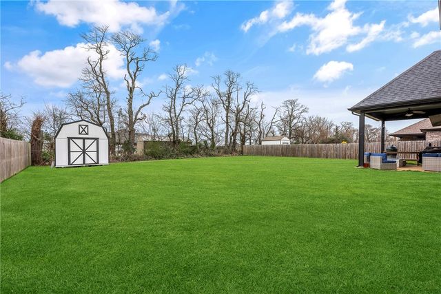 1860 Sunrise Circle, Centerton, AR 72719