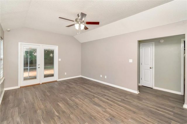 2122 Spring Grove W, Mobile, AL 36695