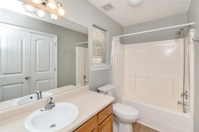 2122 Spring Grove W, Mobile, AL 36695