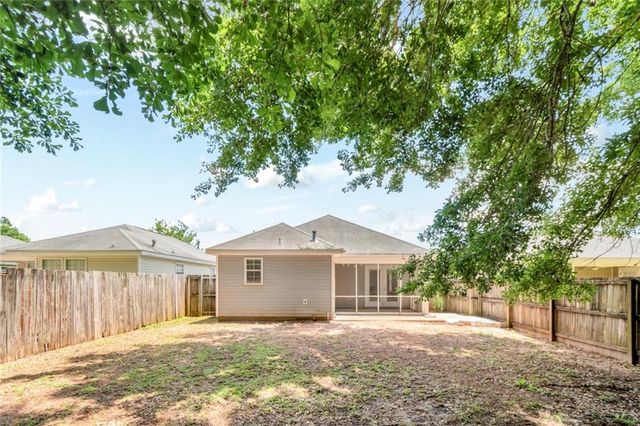 2122 Spring Grove W, Mobile, AL 36695