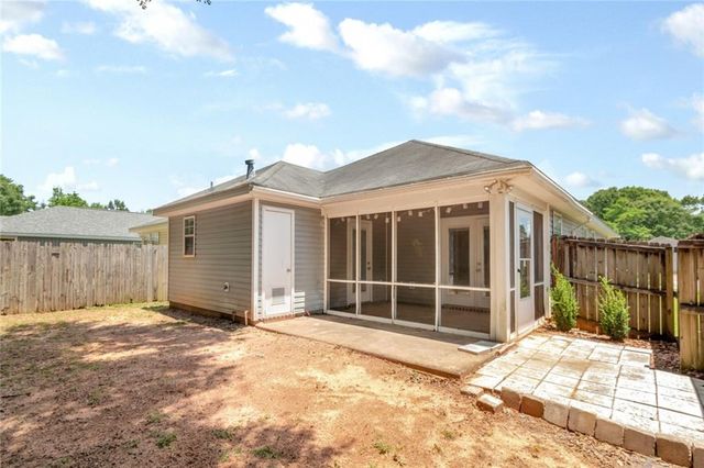 2122 Spring Grove W, Mobile, AL 36695