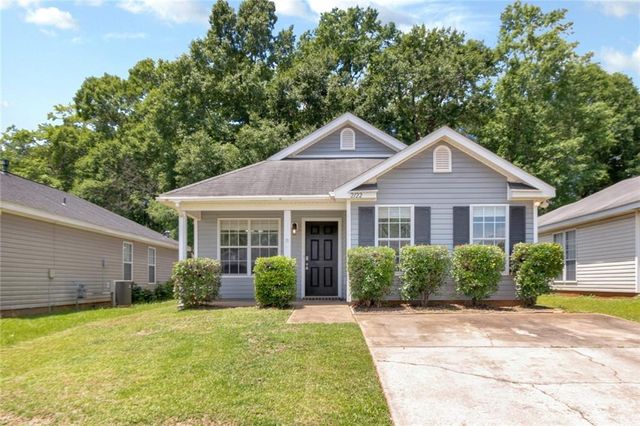 2122 Spring Grove W, Mobile, AL 36695
