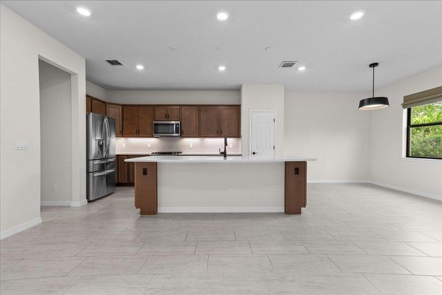 640 SE Monet Drive, Port St. Lucie, Port St Lucie, FL 34984