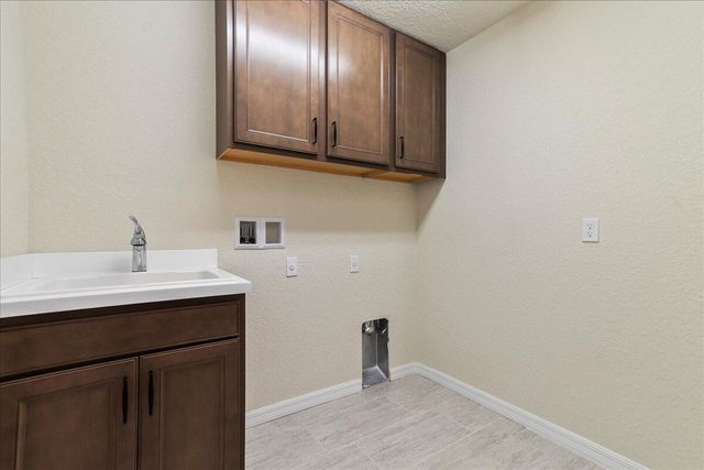 640 SE Monet Drive, Port St. Lucie, Port St Lucie, FL 34984